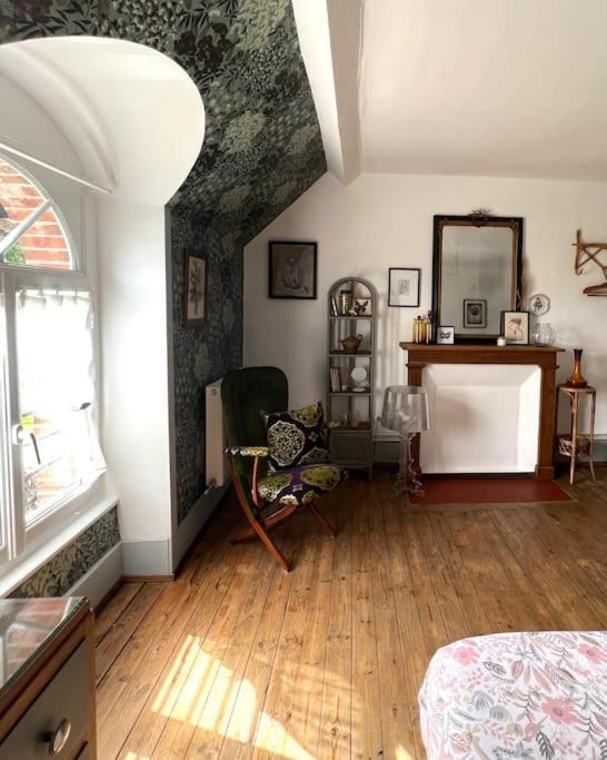 Charmante Maisonette A Arconnay Экстерьер фото