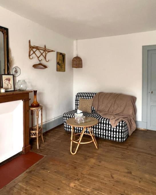 Charmante Maisonette A Arconnay Экстерьер фото